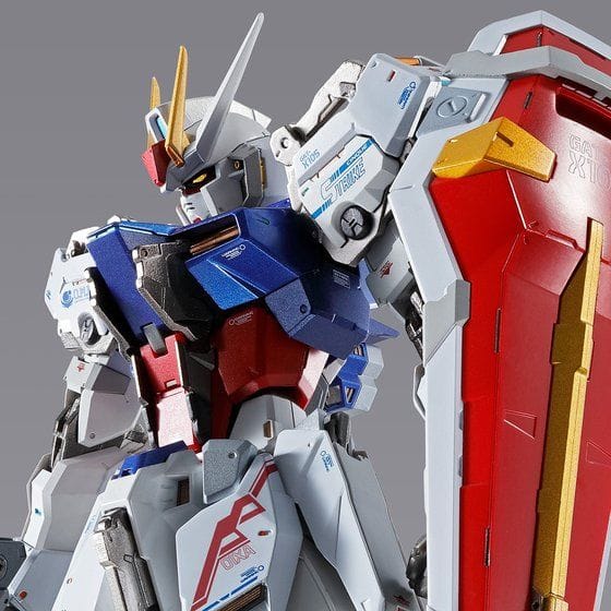 【特別販売】METAL BUILD ストライクガンダム -METAL BUILD 10th Ver.-