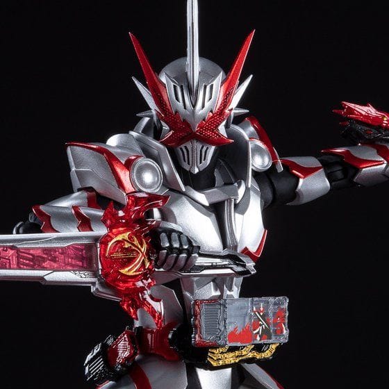 S.H.Figuarts 仮面ライダーセイバー ドラゴニックナイト