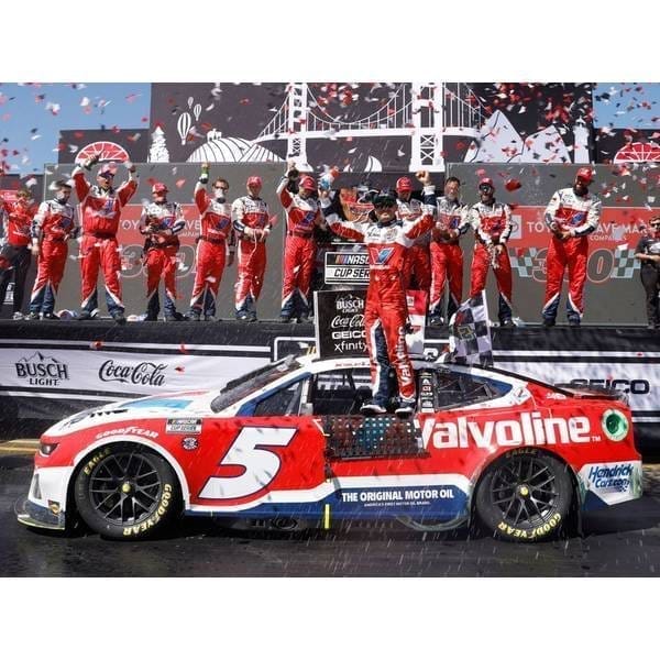 ライオネルレーシング4 シボレー カマロ No.5 VALVOLINE 2024 NASCAR ソノマ ウィナー K.ラーソン