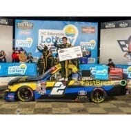 ライオネルレーシング4 シボレー シルバラード No.2 GAINBRIDGE 2024 NASCAR シャーロット ウィナー N.サンチェス>