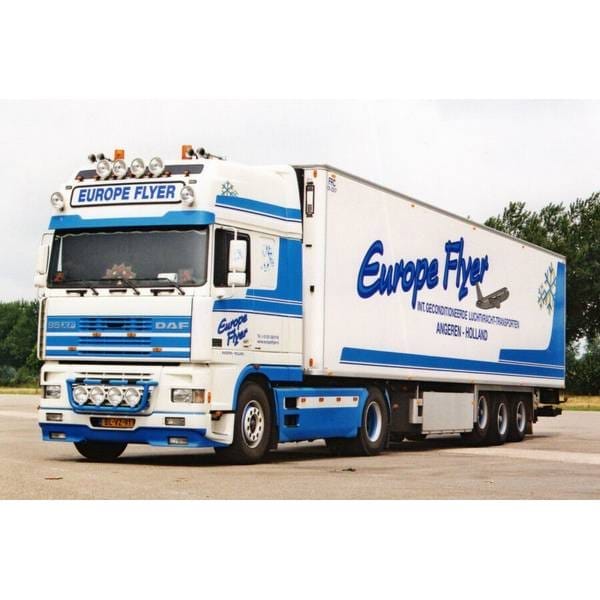 WSIModels 1/50 DAF 95XF SUPER SPACE CAB Europe Flyer 4X2 REEFER TRAILER/3 AXLE