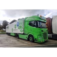 1/50 DAF XG+ 4X2 REEFER TRAILER 3 AXLE Heuvelman GSO>