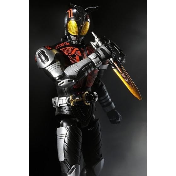 【仮面ライダーカブト】 Figure-rise 6 仮面ライダーダークカブト